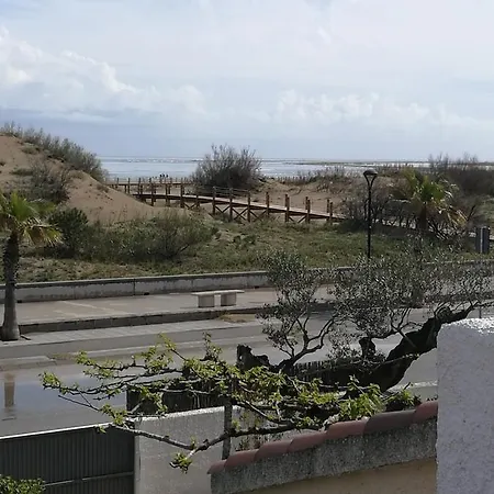 Holiday home Primera Linea De Playa Deltebre