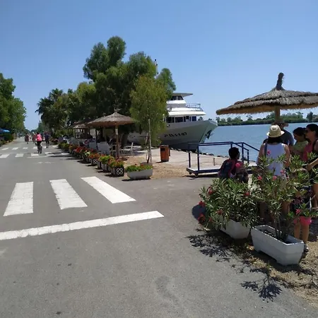 Holiday home Primera Linea De Playa Deltebre